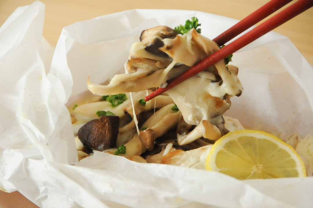 きのこたっぷりささみチーズ蒸し