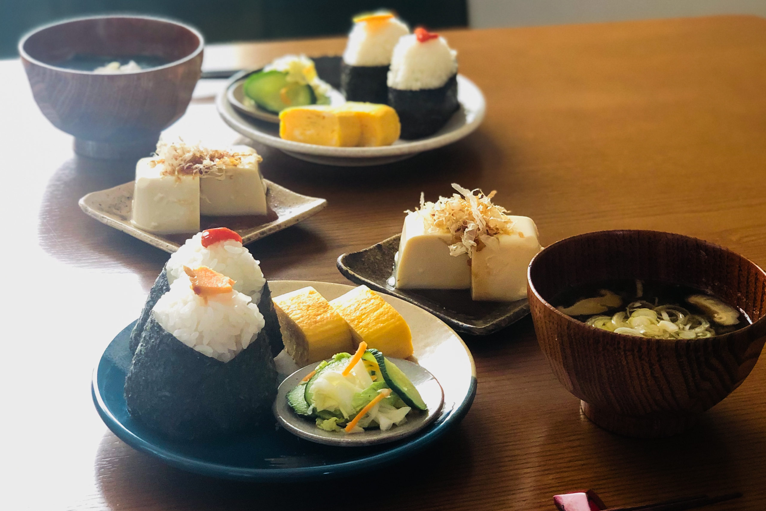 おにぎりが恥ずかしい？思春期男子のような夫