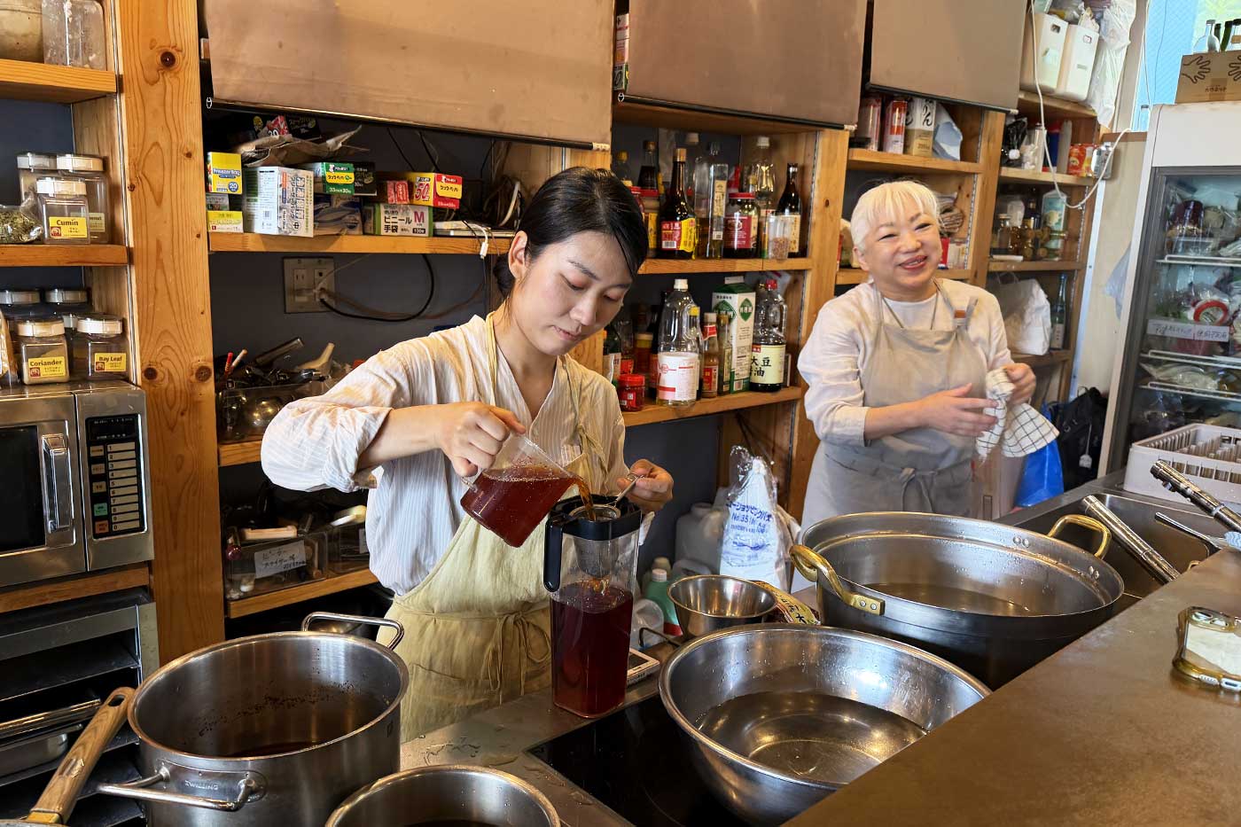 「つなぎ」があると、醤油×スパイスは一つになる