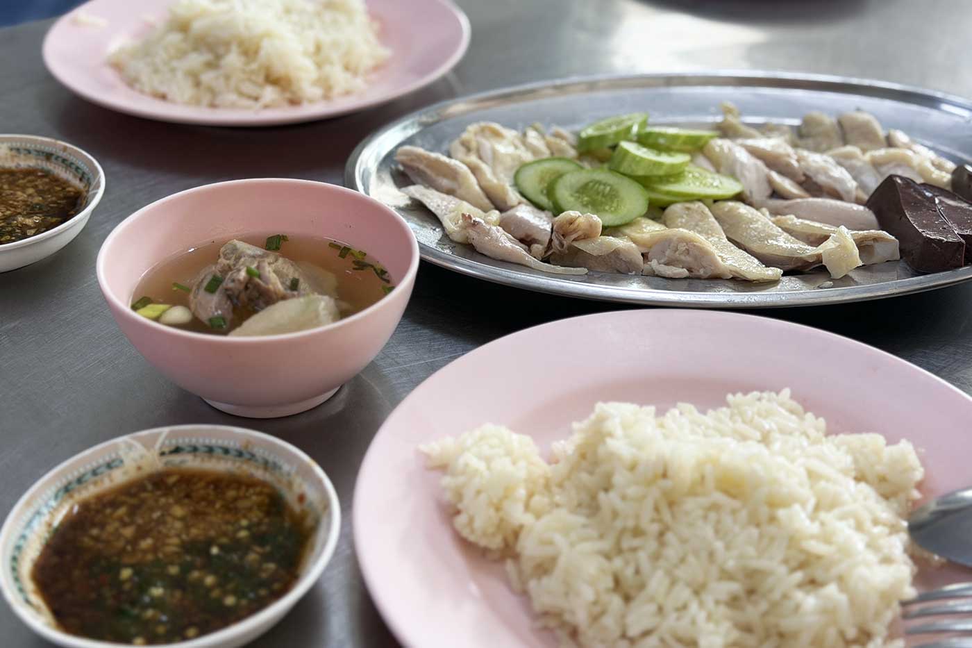 中国は火、日本は水、タイは「重ね」